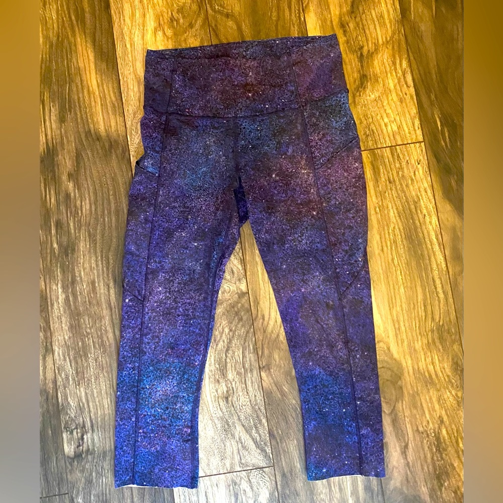 Lululemon Galaxy Crop